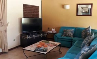 Casa en arriendo 5d, 4b, piscina en Talagante
