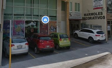 Oficina de 65 m² sobre Av. Urano. Climatizado