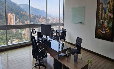 oficina en arriendo/venta en bosque de pinos-usaquén. Cod A1002243