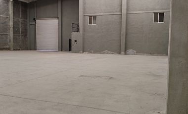 RENTA/VENTA  de bodega en SANTA CATARINA