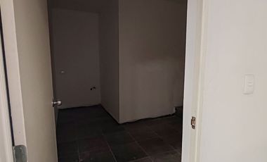 RENTA/VENTA  de bodega en SANTA CATARINA