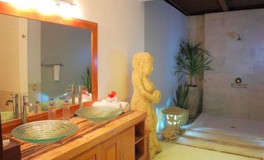 Villa Full View Sunset dan Laut Senggigi - Lombok