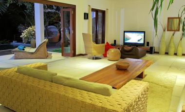 Villa Full View Sunset dan Laut Senggigi - Lombok