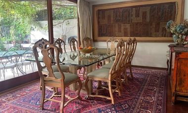 Casa en arriendo de 6 dorm. en Las Condes