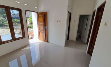 RUMAH MURAH TANPA DP DI TEPI JALAN MAGELANG BEBAS BIAYA BIAYA