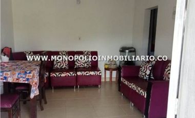 CASA FINCA EN VENTA - SECTOR SANTA ELENA, MEDELLIN COD: 25054