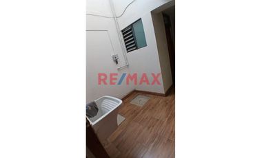 Se Vende Casa De 4 Pisos, Jr. Huaraz 111, Cajamarca