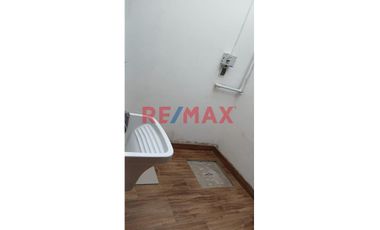 Se Vende Casa De 4 Pisos, Jr. Huaraz 111, Cajamarca