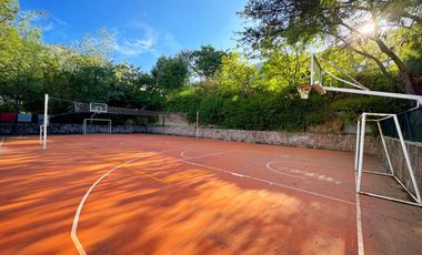 Terreno en venta con estratégica ubicación, sector Cumbayá