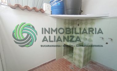 casa en arriendo en ciudad bolívar. Cod A17347
