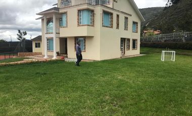 finca en arriendo en cota. Cod A12459