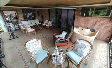 Venta casa en El Poblado sector La Calera