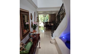 Venta casa en El Poblado sector La Calera