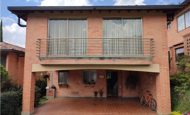 Venta casa en El Poblado sector La Calera