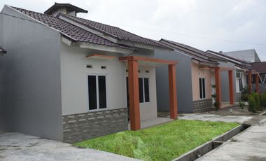 RUMAH MINIMALIS CANTIK BAGUS DI SIMPANG TIGA DP MURAH
