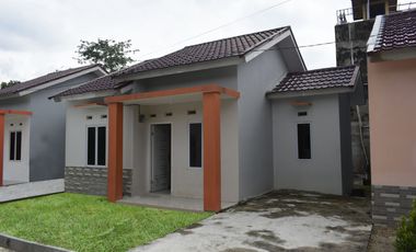 RUMAH MINIMALIS CANTIK BAGUS DI SIMPANG TIGA DP MURAH
