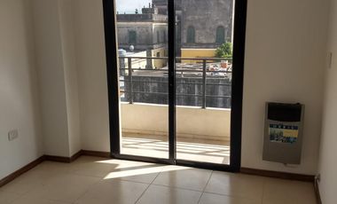 Se vende excelente departamento