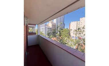 ALQUILER POR TEMPORADA - DOS AMBIENTES CON BALCÓN A LA CALLE Y WIFI