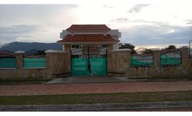 SE VENDE CASA CAMPESTRE EN CHINAUTA