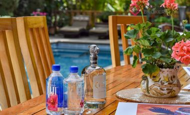 Casa de lujo en Venta en Ajijic con Alberca y Jardín
