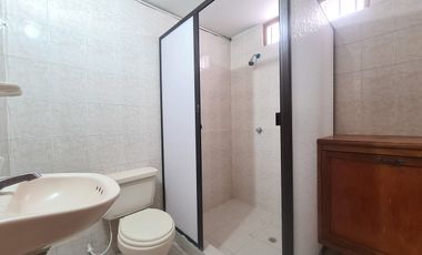 COD. 611 - SE ARRIENDA CASA - BARRIO: LA FORD