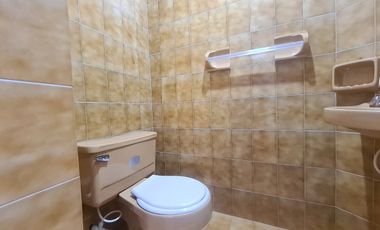 COD. 611 - SE ARRIENDA CASA - BARRIO: LA FORD