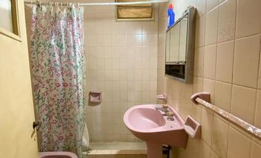 Casa a refaccionar sobre lote propio en Lanus Este