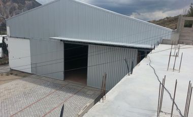 Renta Pomasqui - 2.800 m2. BODEGA