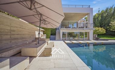 Casa en Arriendo / La Dehesa