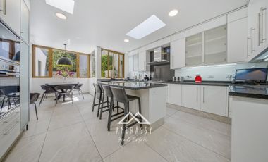 Casa en Arriendo / La Dehesa