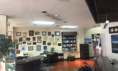 LA MARISCAL, AMAZONAS Y FOCH, VENTA ARRIENDO AMPLIO LOCAL COMERCIAL