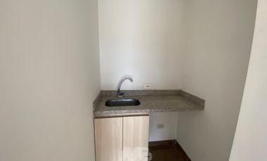 oficina en arriendo en  zamora. Cod A58752
