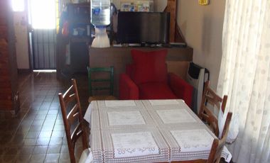 EXCELENTE CHALET MAS DEPARTAMENTO DE 2 AMBIENTES