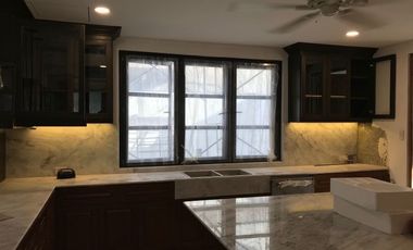 Contemporary House for lease in Valle Verde