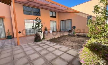 Se vende lujosa casa en la ciudad de Calama, Villa Lomas Huasi
