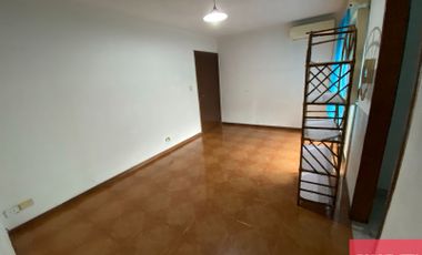 Departamento en venta de 2 dormitorios c/ cochera en Ciudad Evita
