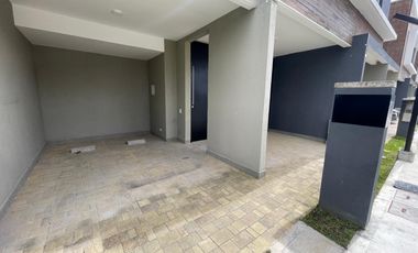 casa en arriendo en la ceja. Cod A60212