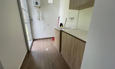 casa en arriendo en la ceja. Cod A60212
