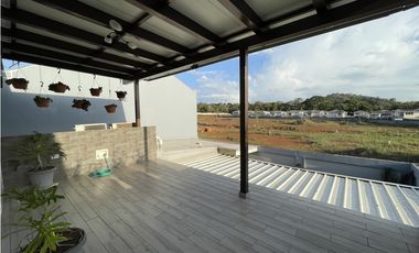 Se vende casa en Costa Verde