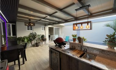 Se vende casa en Costa Verde