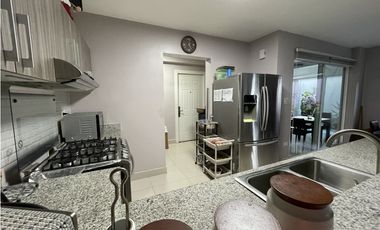 Se vende casa en Costa Verde