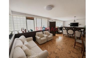 Casa En Esquina En Venta En Urb San Andres V Etapa