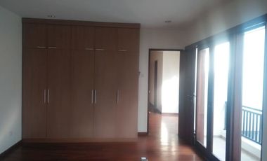 Single House dengan Kolam Renang di Cilandak & Kondisi Furnished HSE-A0588