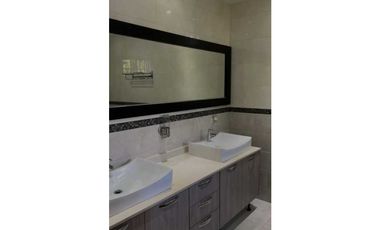 VENTA CASA EN ALBROOK