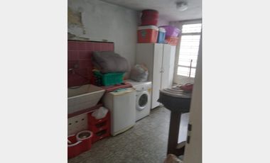 Casa  en Venta Villa Sarmiento / Moron (A120 3475)