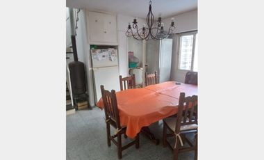 Casa  en Venta Villa Sarmiento / Moron (A120 3475)