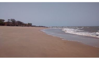 Vendo 2 Lotes  en la Playa *P-VPG-01*