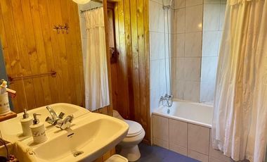 Acogedora casa primera línea Bosque Quillín