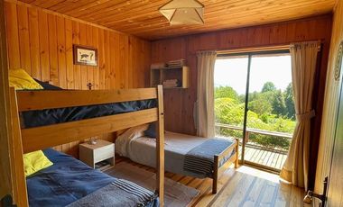 Acogedora casa primera línea Bosque Quillín