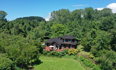 Acogedora casa primera línea Bosque Quillín